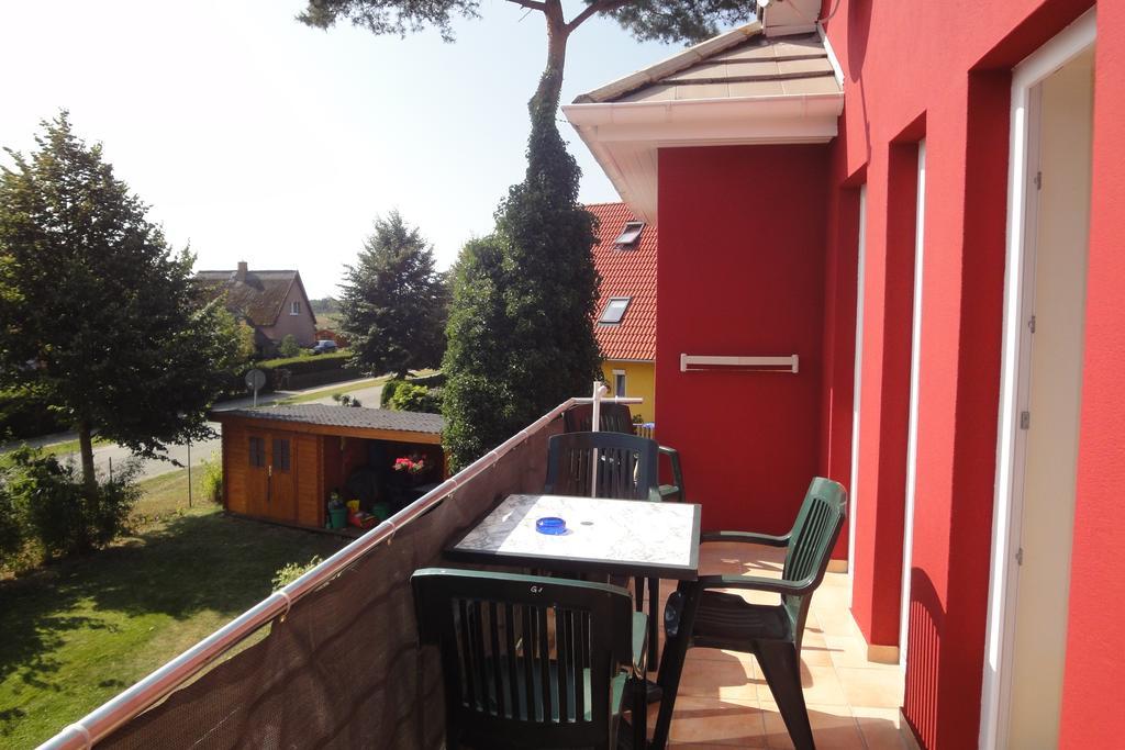 Fritzis Haus Apartamento Dierhagen Exterior foto